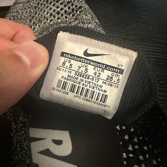 Nike Flyknit Racer Oreo - Picture 3 of 6